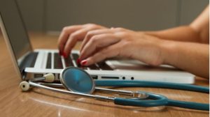 Apa Itu Telemedicine? Manfaat dan Cara Menggunakannya di Era Digital